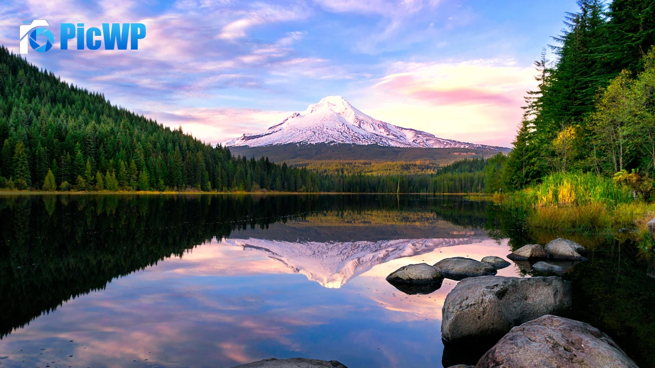 Trillium Lake Mount Hood 4K PC Wallpaper