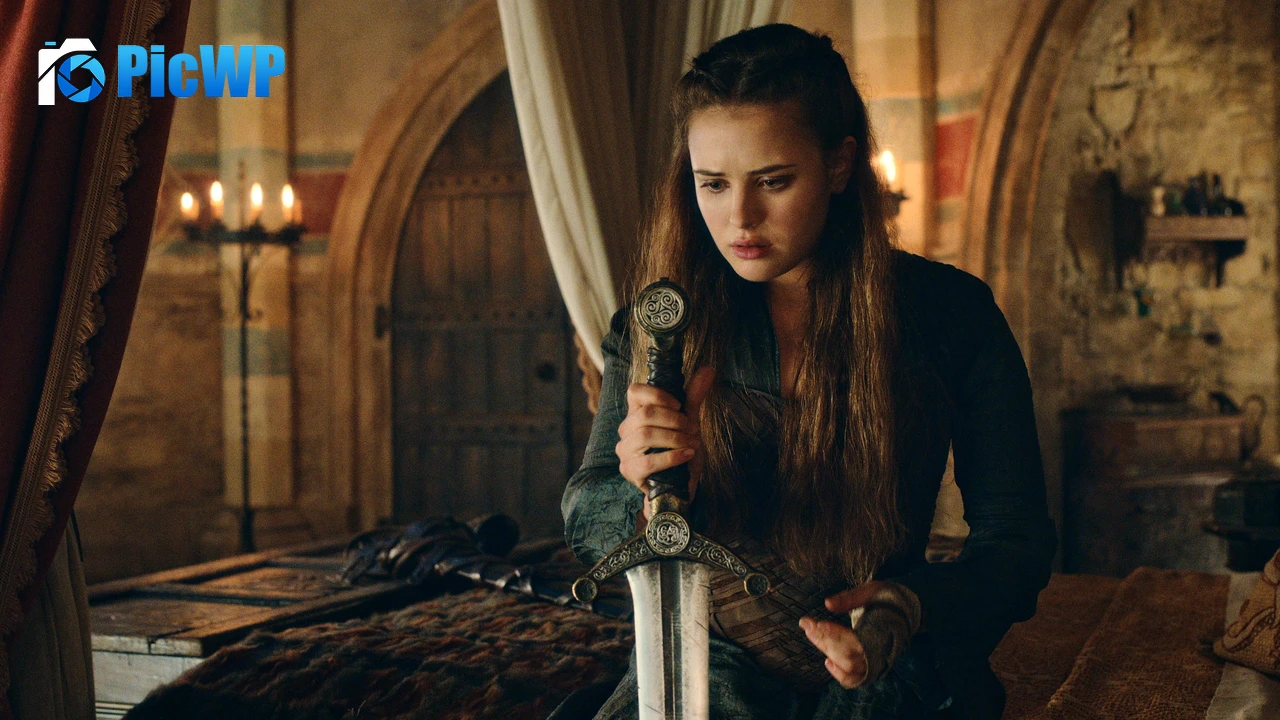 Katherine Langford Cursed 4K PC Wallpaper