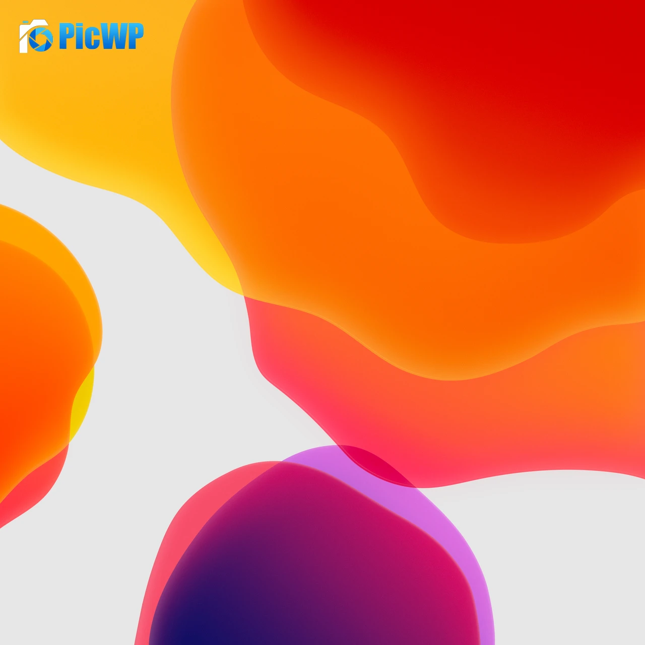 iPadOS Stock 4K Fold Wallpaper