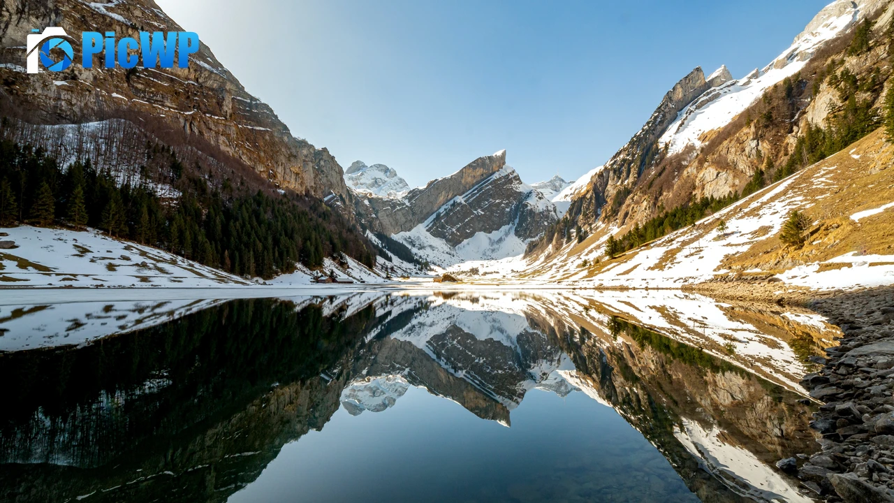 Seealpsee lake Swiss Alps 4K PC Wallpaper
