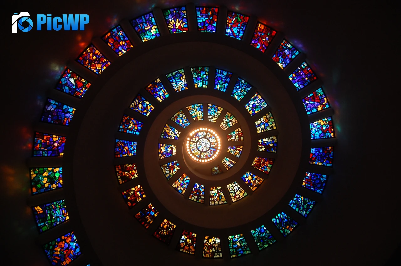 Spiral ceiling Stained glass 4K PC Wallpaper