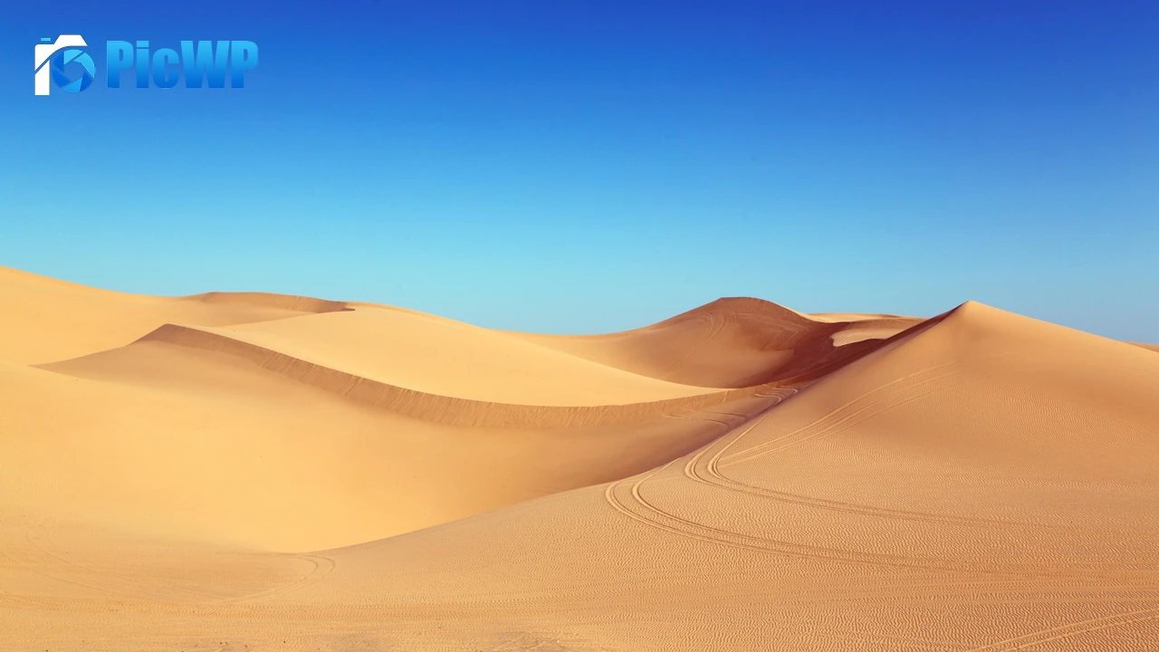 Desert Blue Sky 4K PC Wallpaper