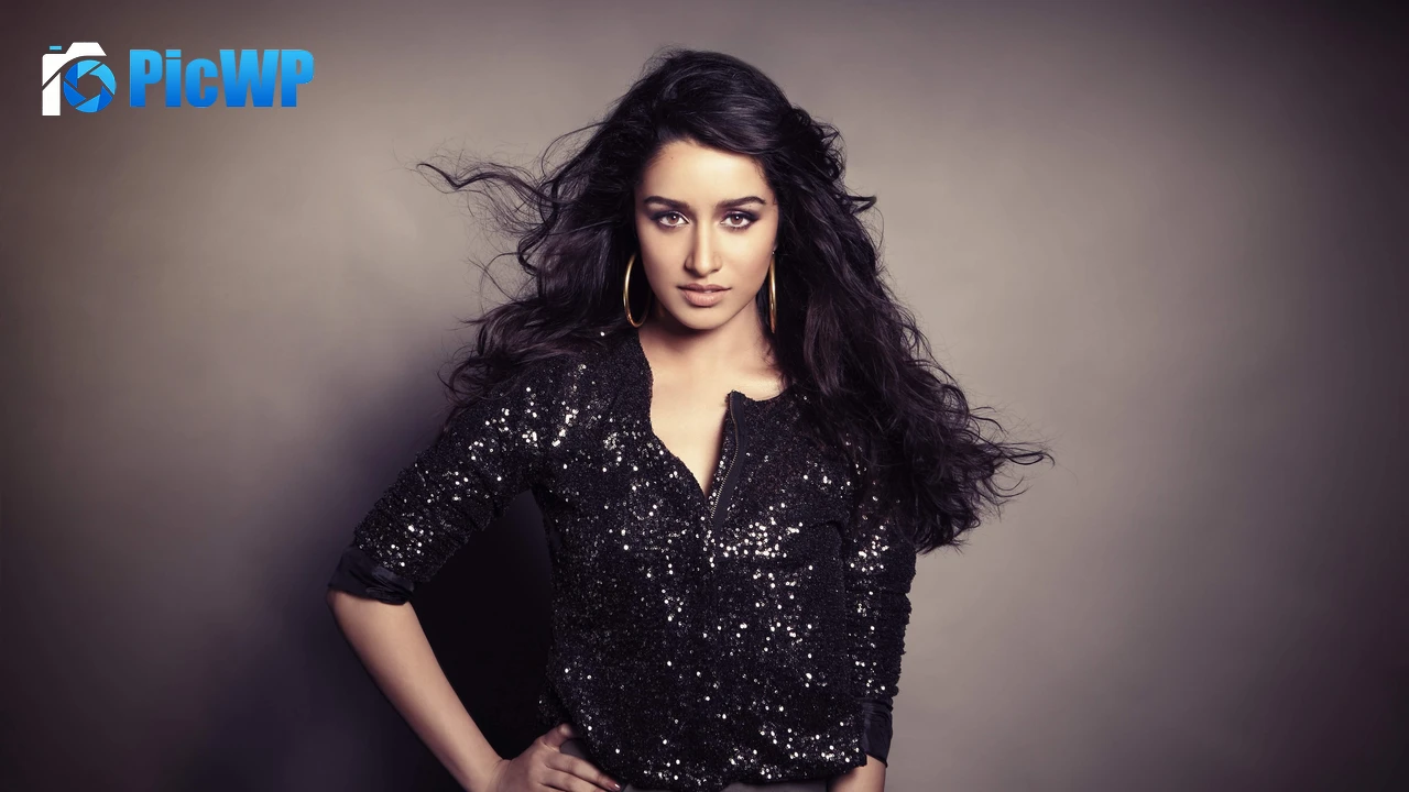 Shraddha Kapoor 4K PC Wallpaper