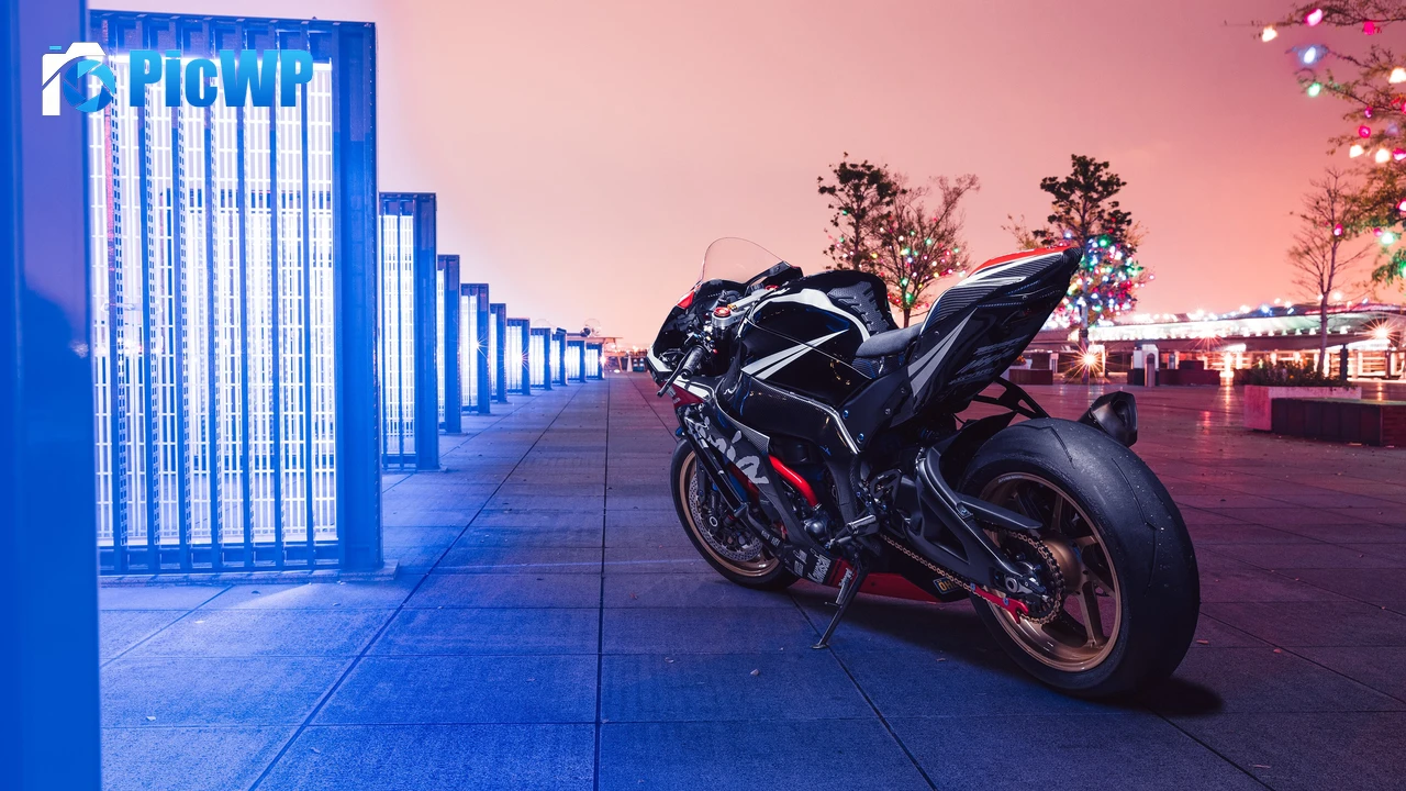 Kawasaki Ninja ZX-10R Neon 4K PC Wallpaper