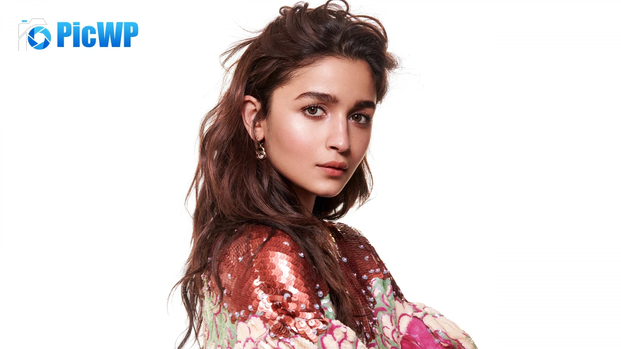 Alia Bhatt Bollywood actress 4K PC Wallpaper