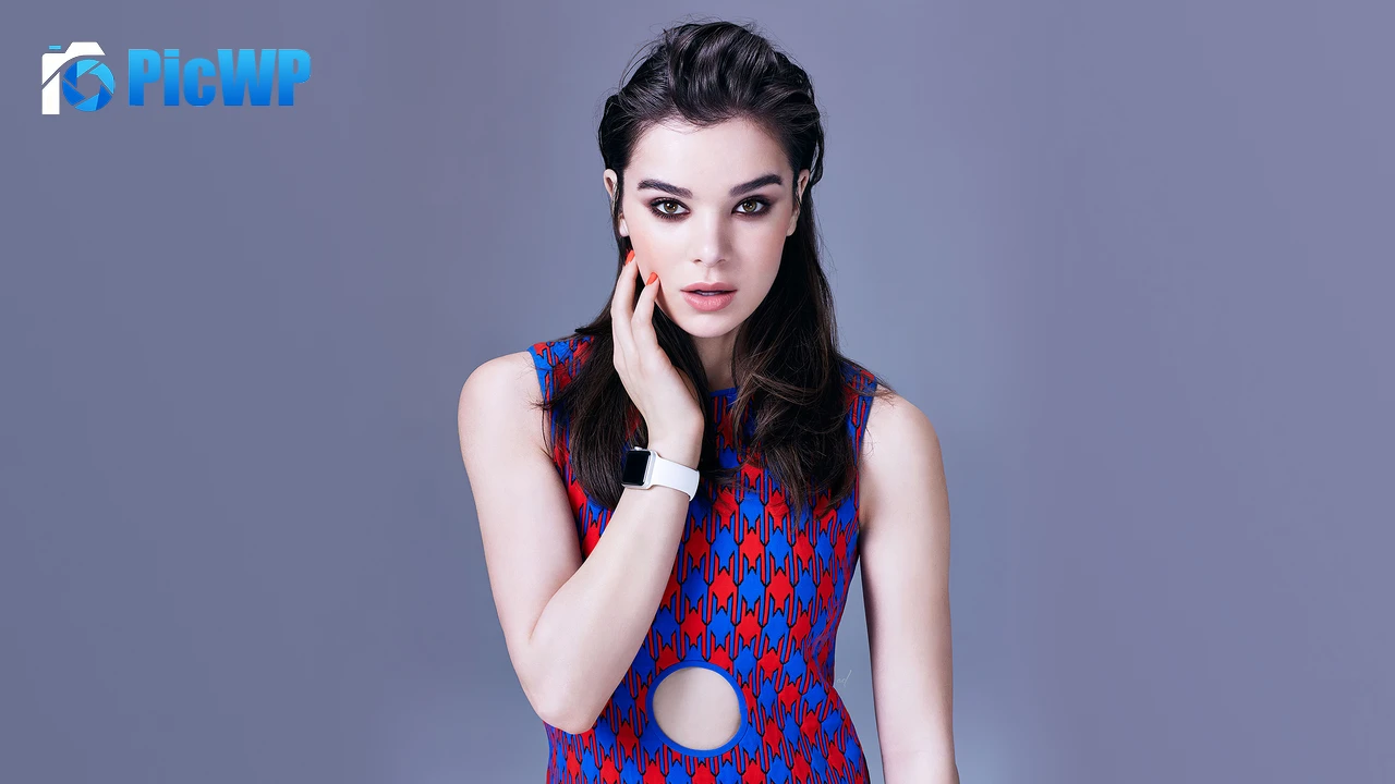 Hailee Steinfeld Beautiful actress 4K PC Wallpaper