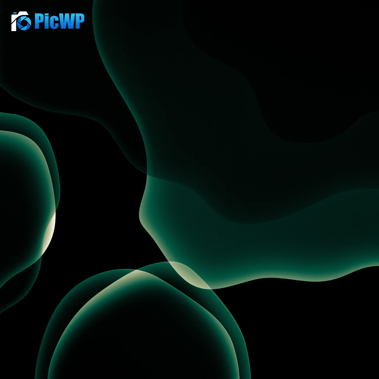 iOS 13 Dark green 4K Fold Wallpaper