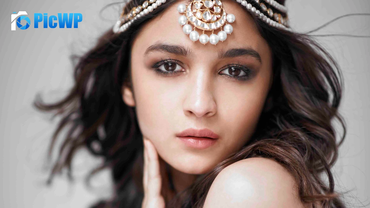 Alia Bhatt Photoshoot 4K PC Wallpaper