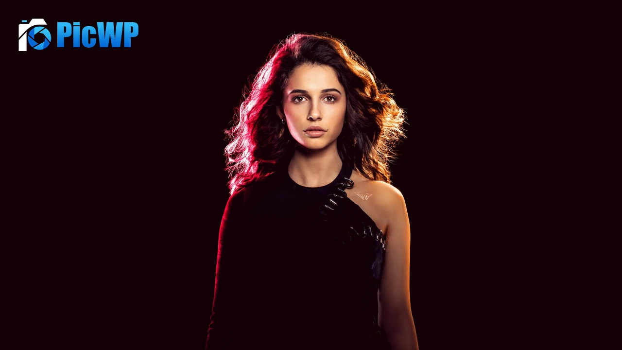 Naomi Scott Charlie's Angels 4K PC Wallpaper