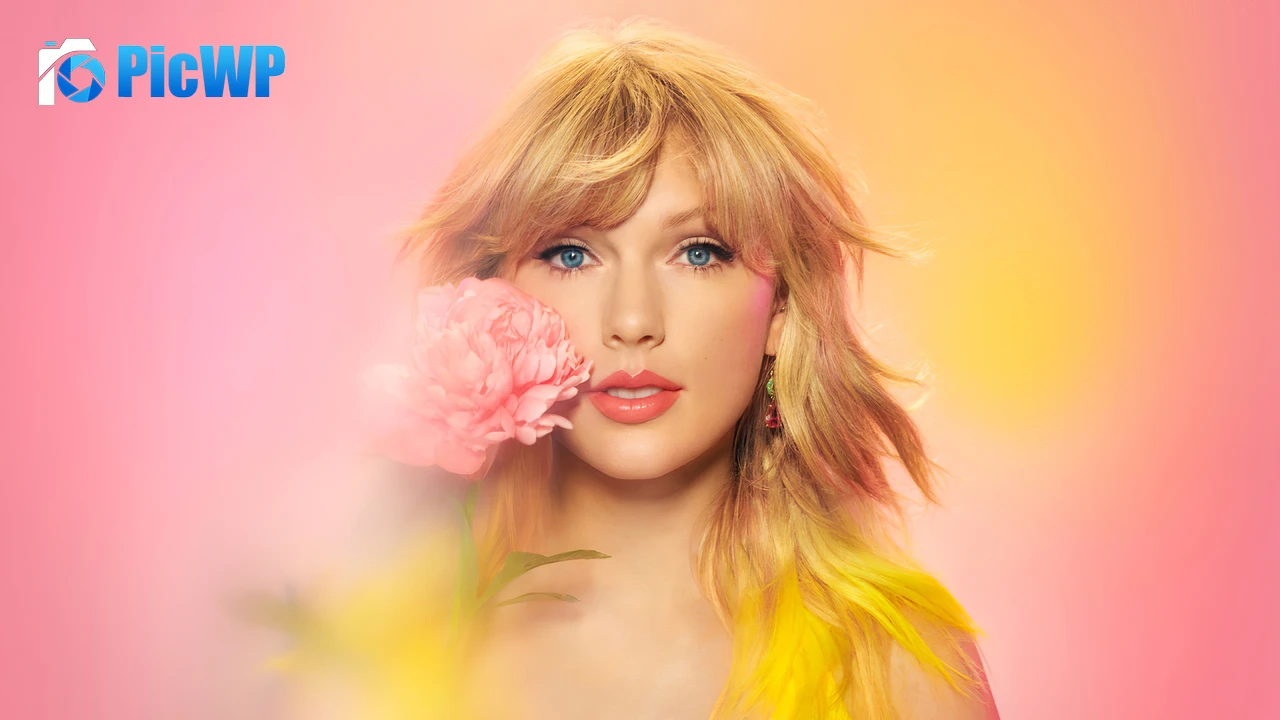 Taylor Swift for Apple Music 4K PC Wallpaper