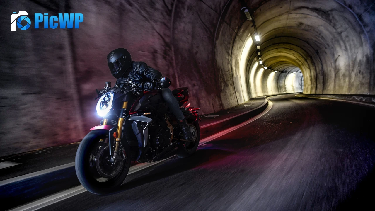 MV Agusta Brutale 1000 Serie Oro 4K PC Wallpaper
