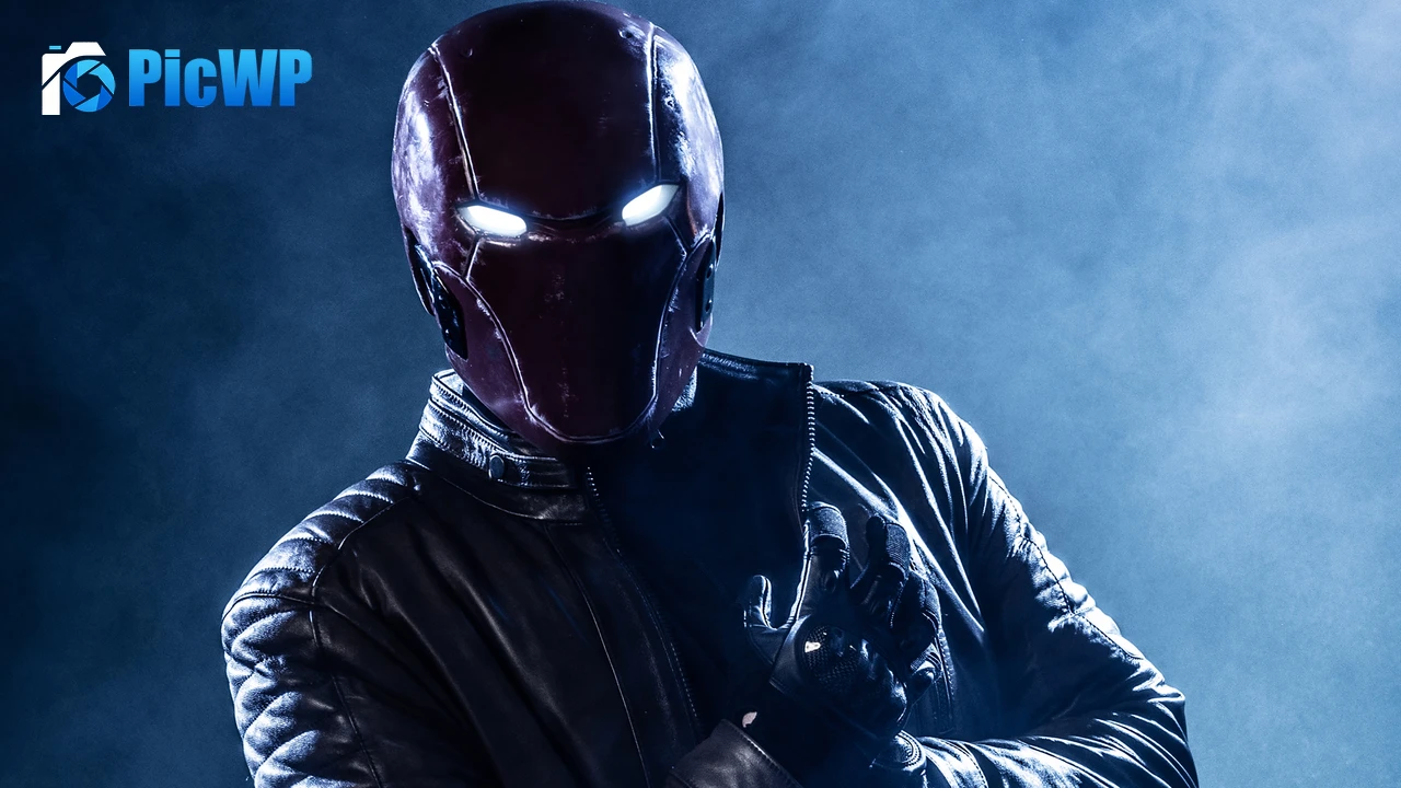 Red Hood Cosplay 4K PC Wallpaper