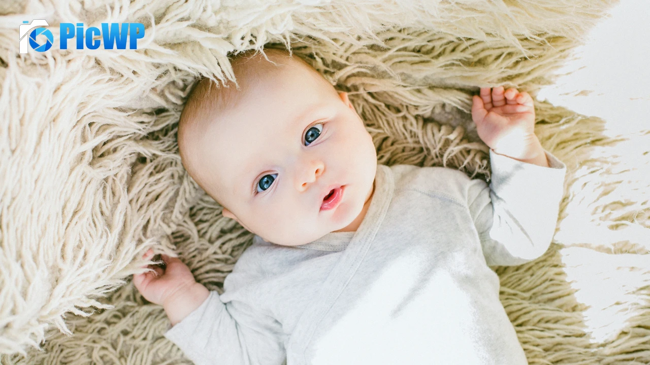 Cute child Baby boy 4K PC Wallpaper