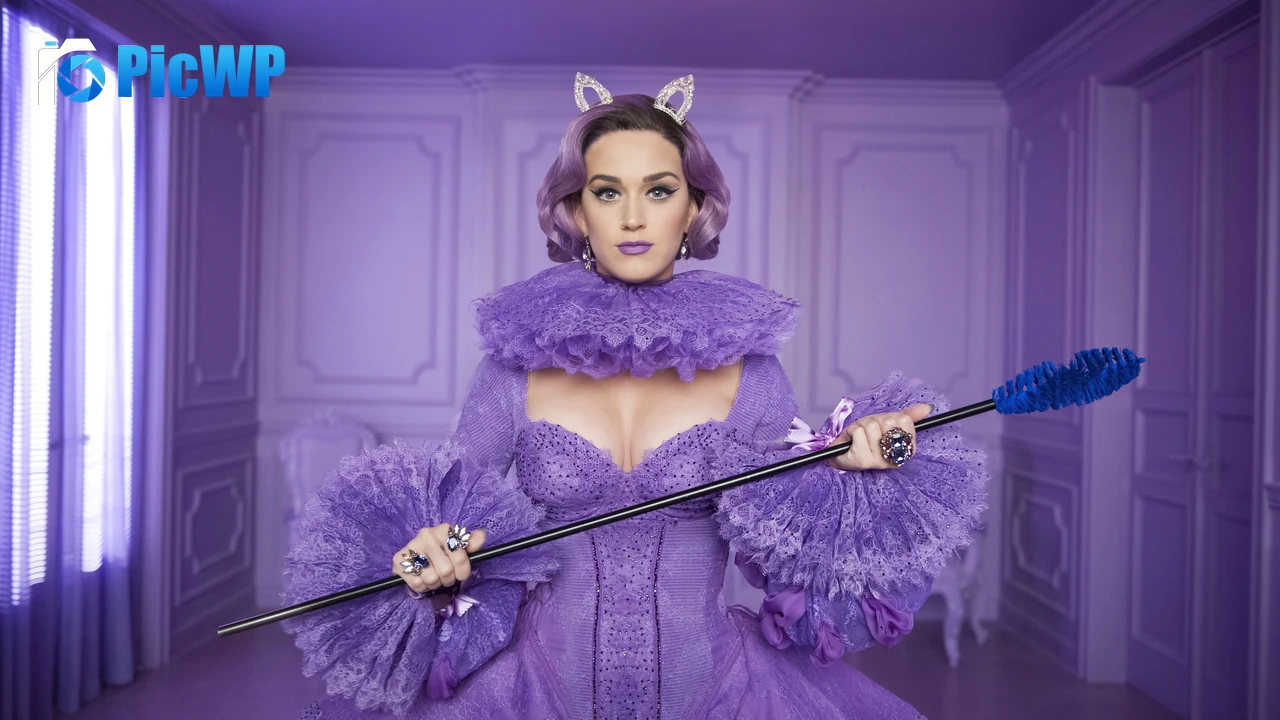 Katy Perry Purple outfit 4K PC Wallpaper