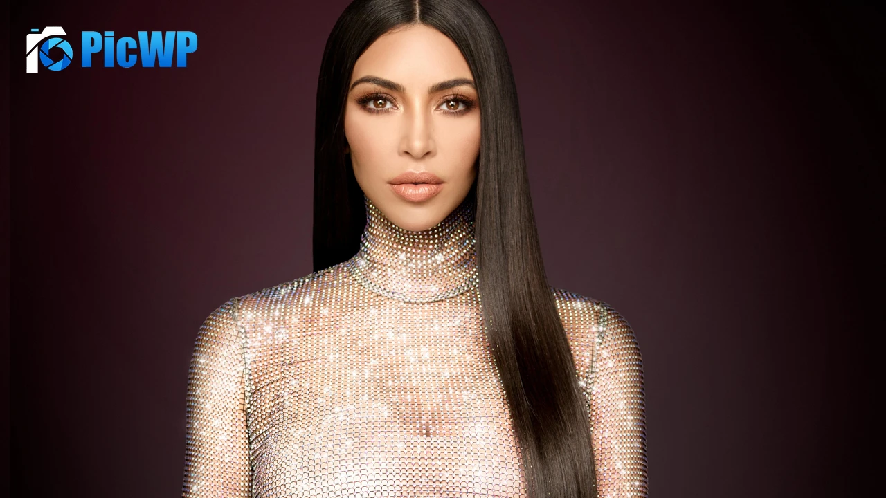 Kim Kardashian Glitter 4K PC Wallpaper