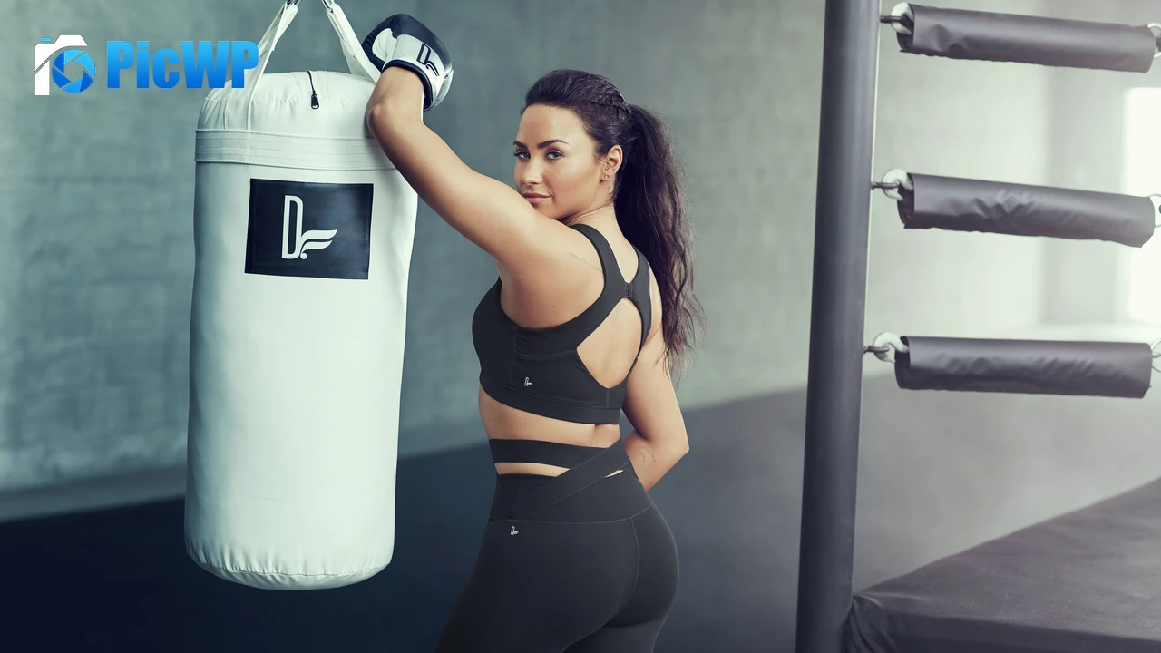 Demi Lovato 4K PC Wallpaper
