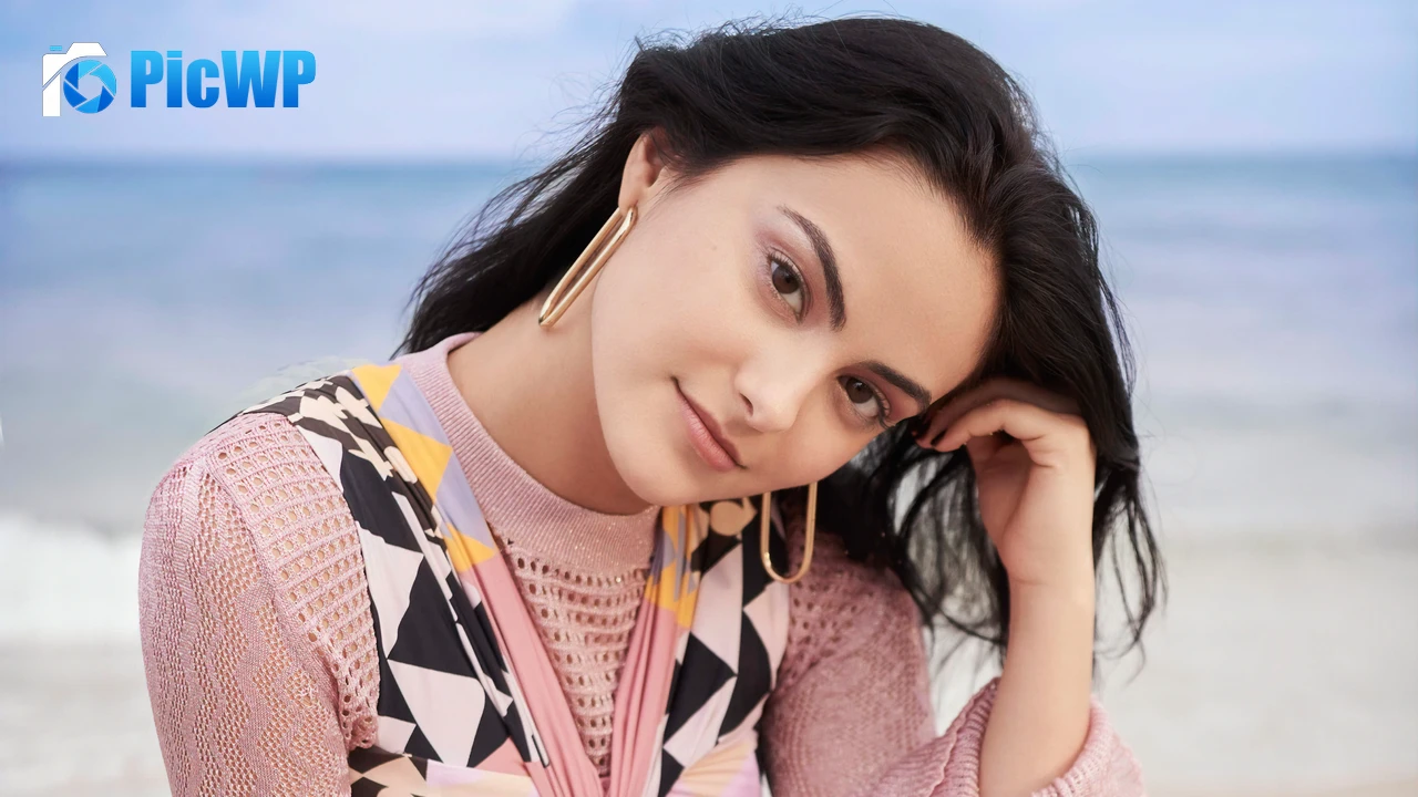 Camila Mendes American actress 4K PC Wallpaper