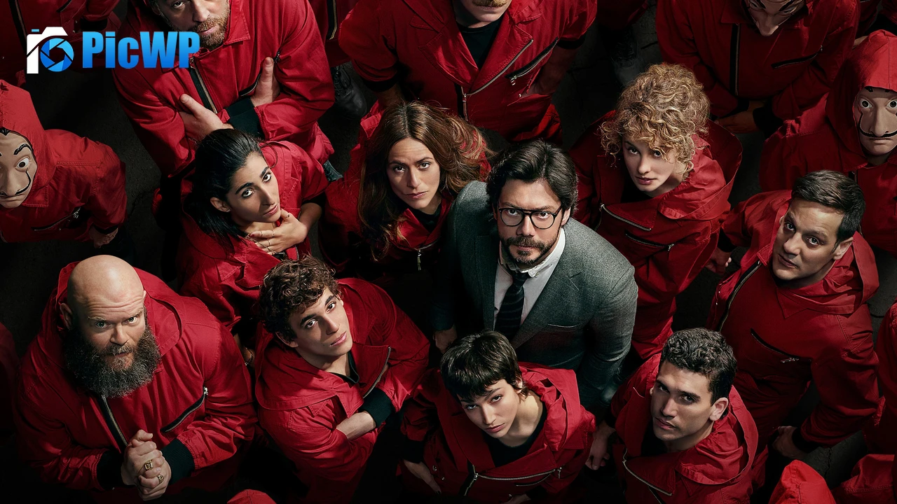 Money Heist Alvaro Morte as The Professor 4K PC Wallpaper