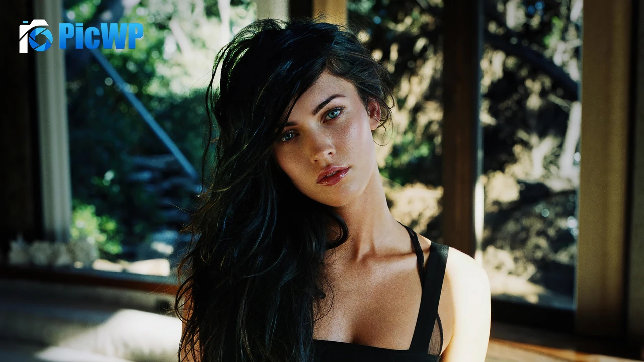Megan Fox Actress 4K PC Wallpaper