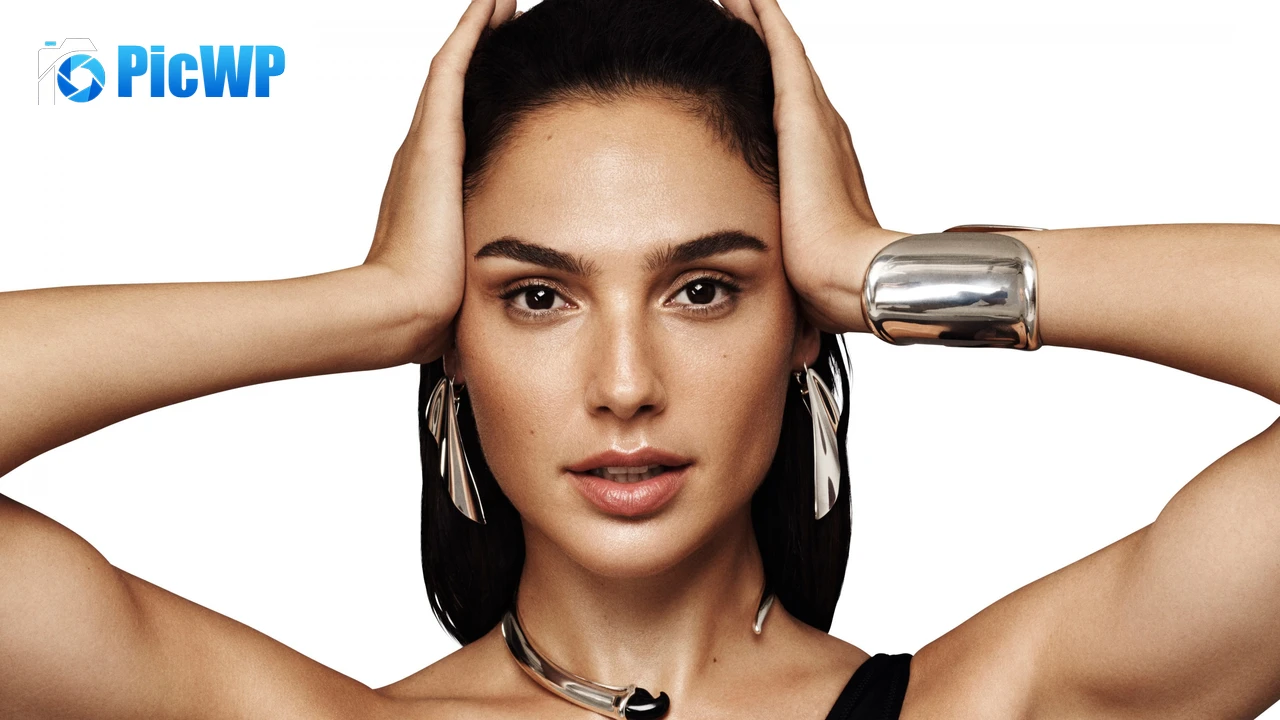 Gal Gadot Beautiful actress 4K PC Wallpaper