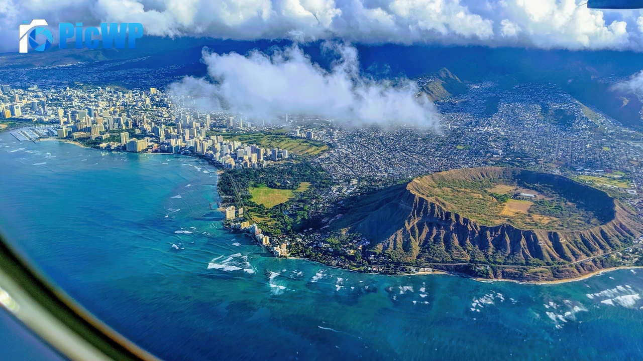 Diamond Head Volcanic cone 4K PC Wallpaper