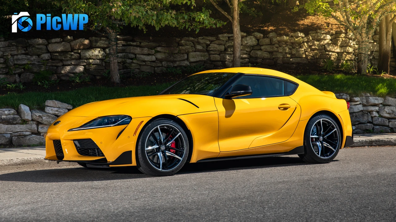Toyota GR Supra 2.0 4K PC Wallpaper