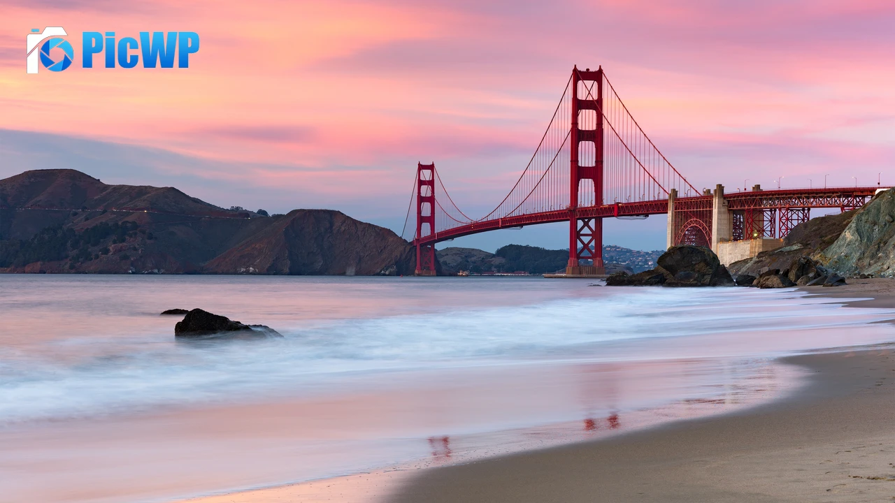 Golden Gate Bridge Beach 4K PC Wallpaper
