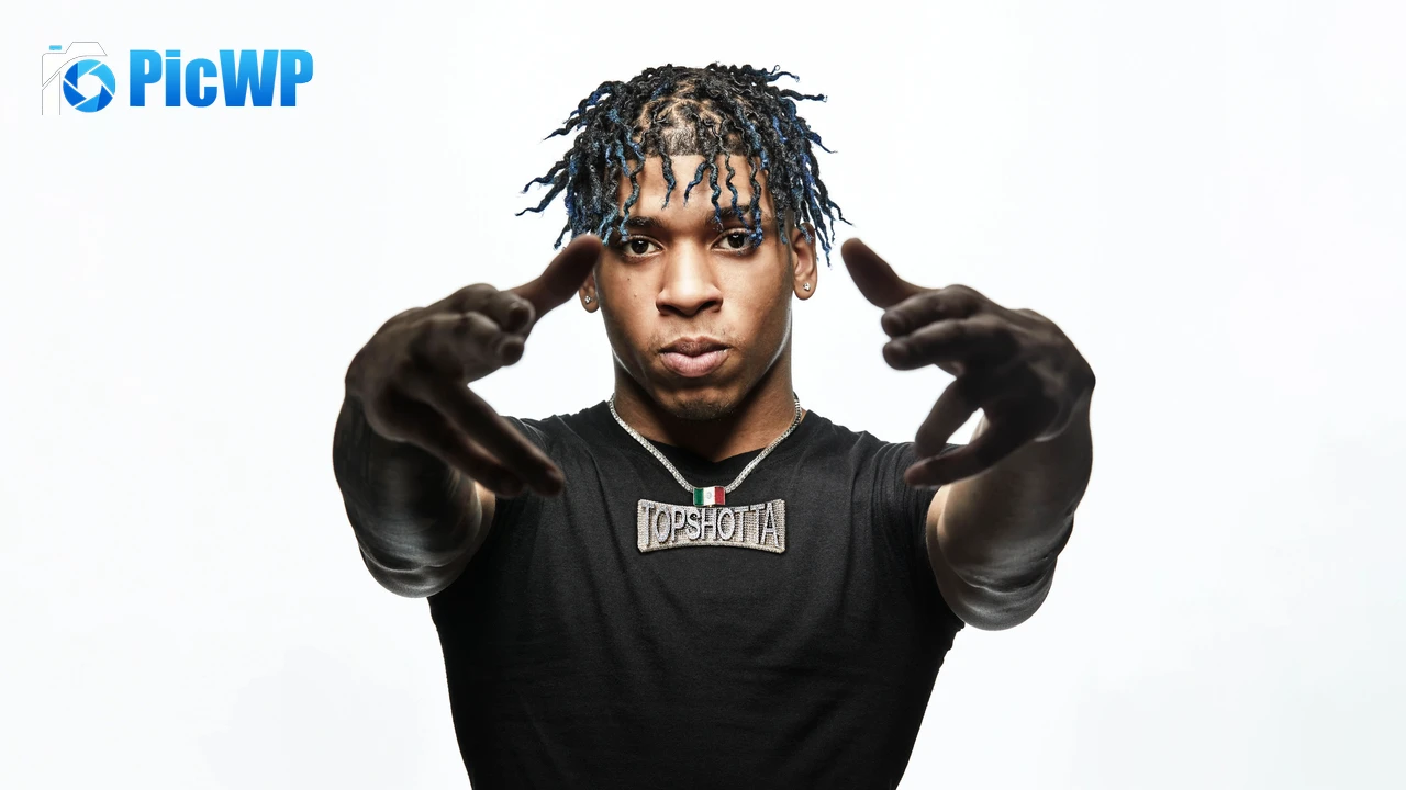 NLE Choppa White background 6K PC Wallpaper