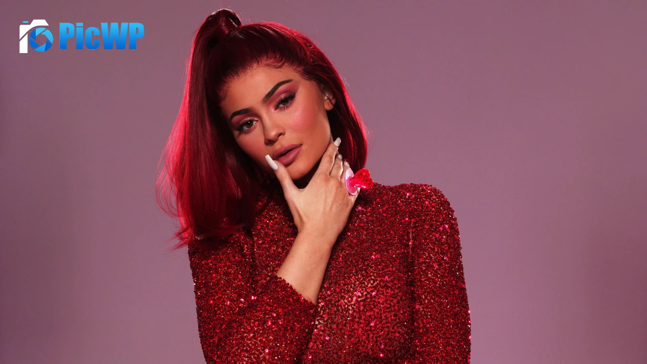 Kylie Jenner 6K PC Wallpaper