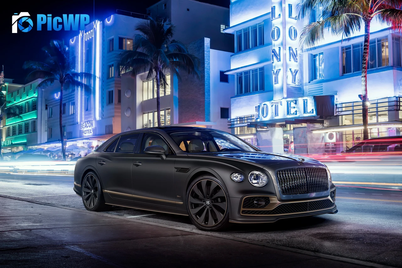 Bentley Flying Spur Hybrid Neon lights 5K PC Wallpaper