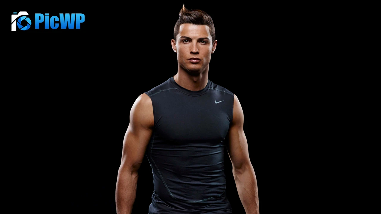 Cristiano Ronaldo AMOLED 8K PC Wallpaper