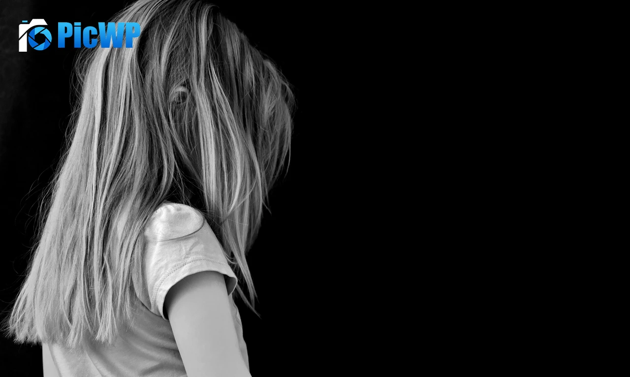 Sad girl Cute Girl 6K PC Wallpaper