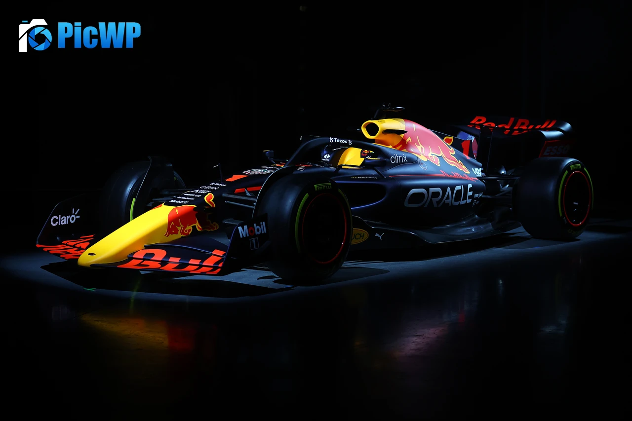 Red Bull RB18 Red Bull Racing RB18 6K PC Wallpaper