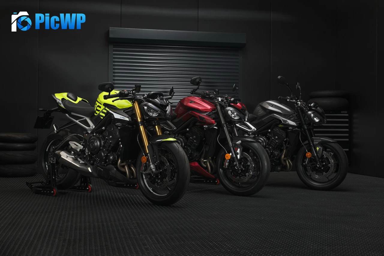 Triumph Street Triple 765 Moto2 Edition 4K PC Wallpaper