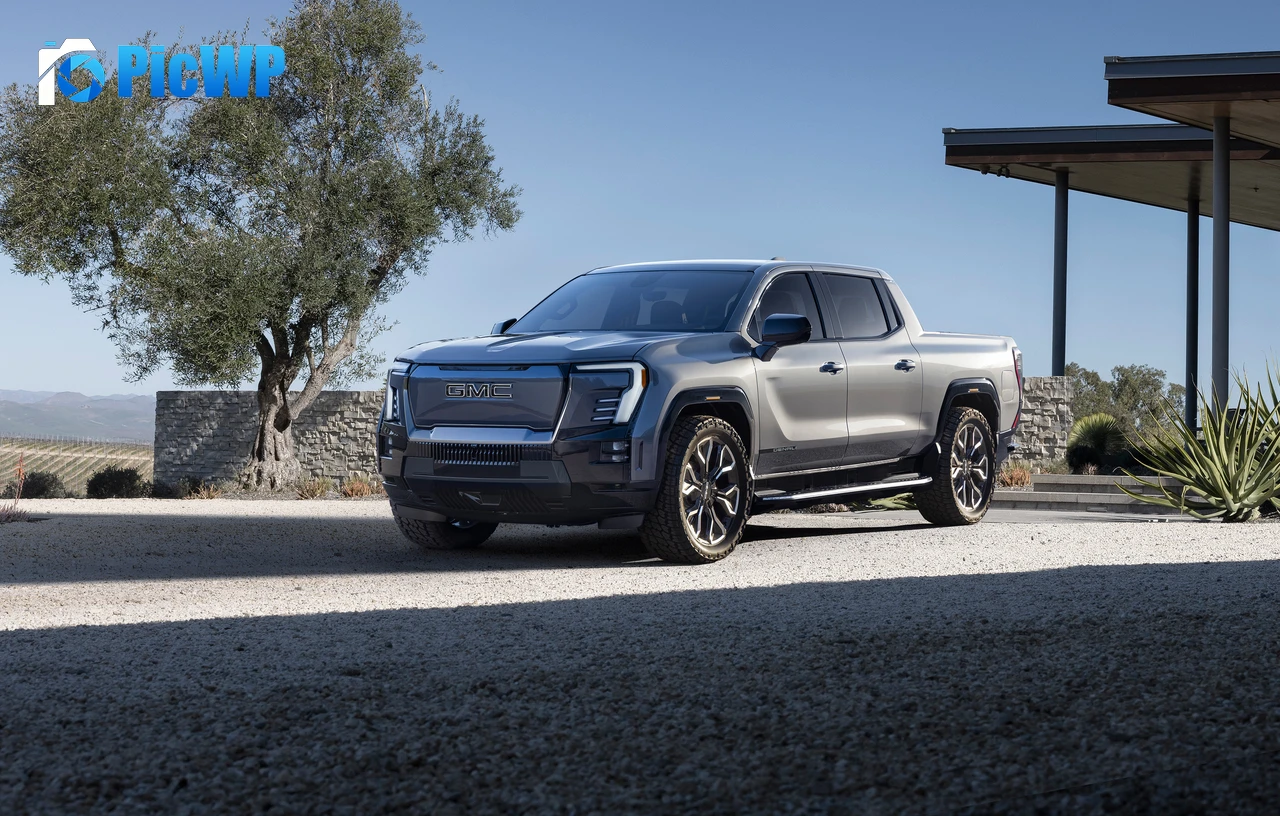 GMC Sierra EV Denali 2024 4K PC Wallpaper