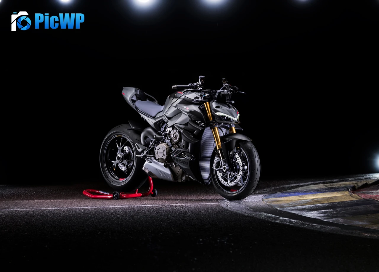 Ducati Streetfighter V4 S 2023 6K PC Wallpaper