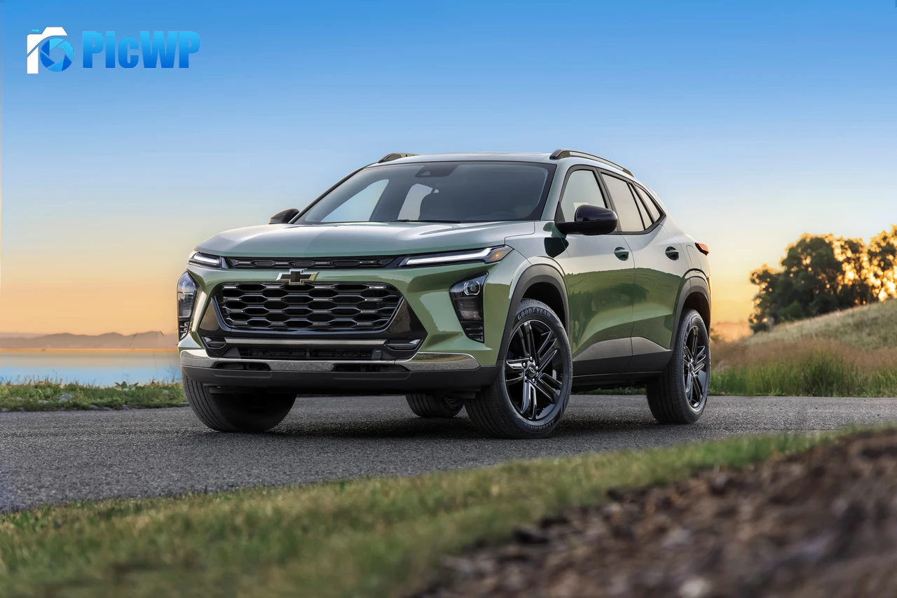 Chevrolet Trax Activ Compact SUV 6K PC Wallpaper