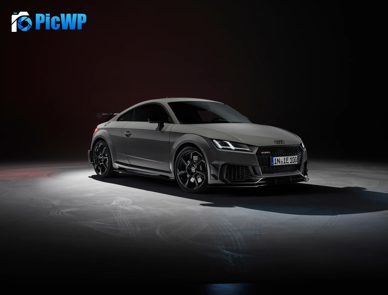 Audi TT RS Coupé 2023 5K PC Wallpaper