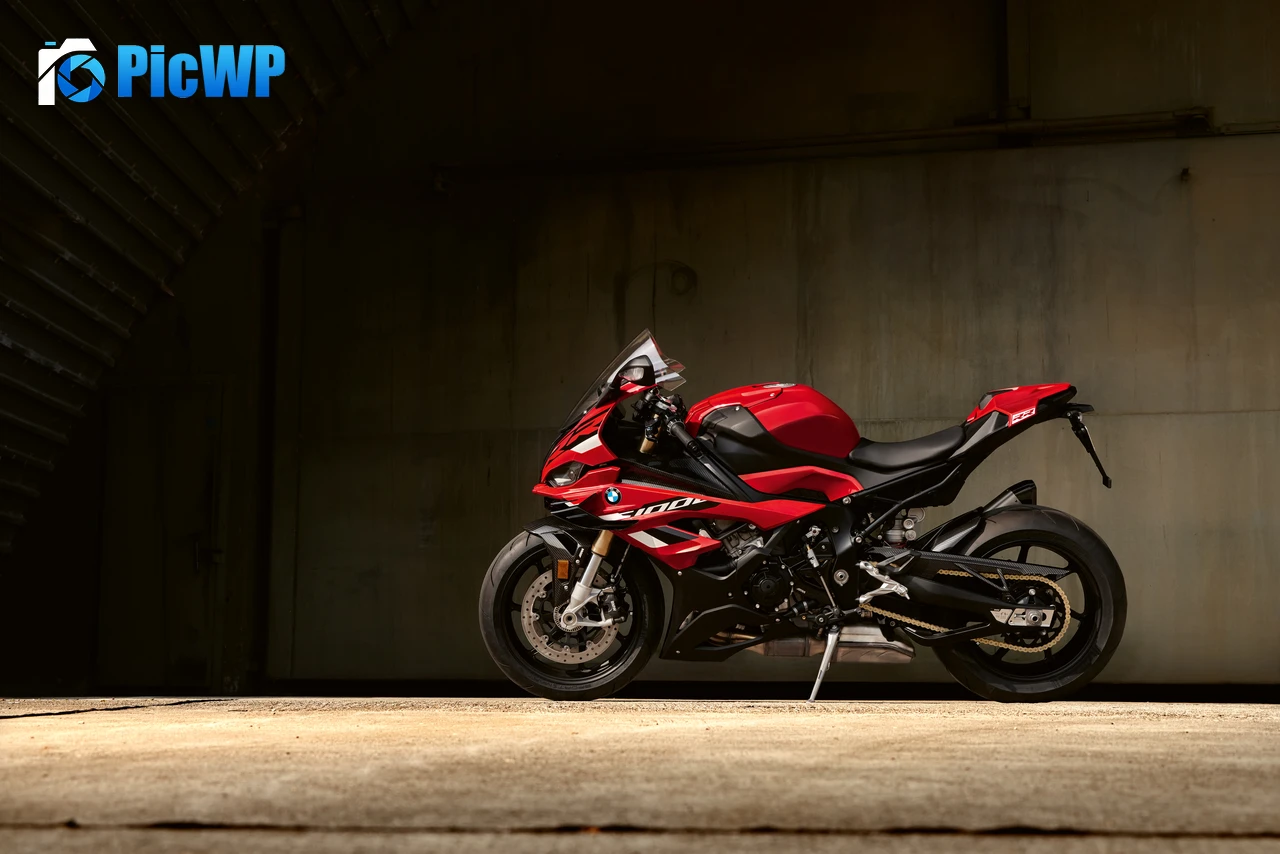 BMW S 1000 RR 8K PC Wallpaper