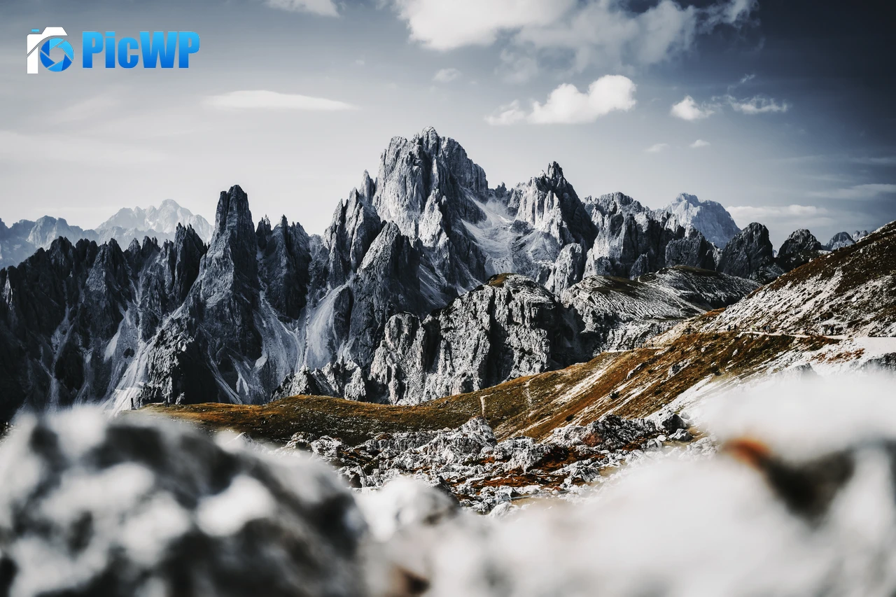 Cadini di Misurina Mountains 6K PC Wallpaper