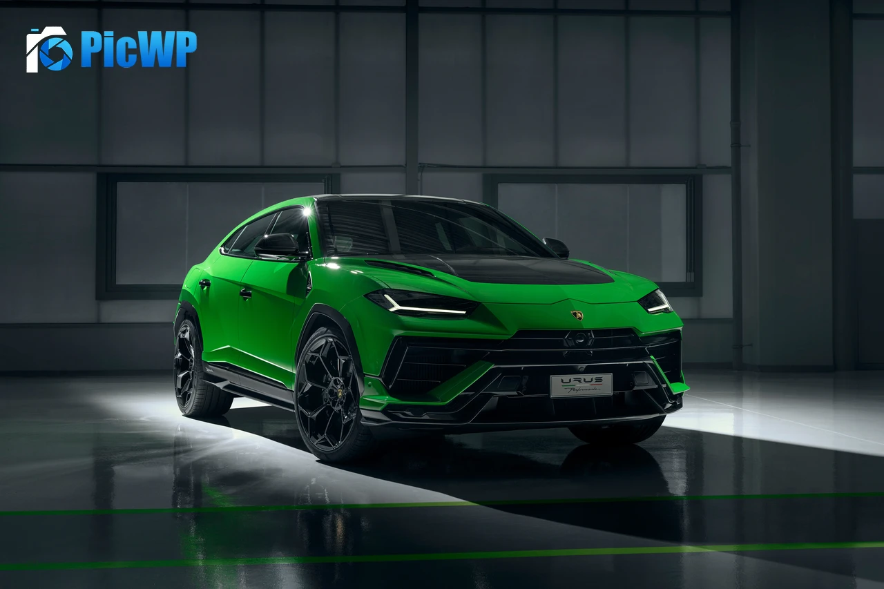 Lamborghini Urus Performante Super SUV 8K PC Wallpaper