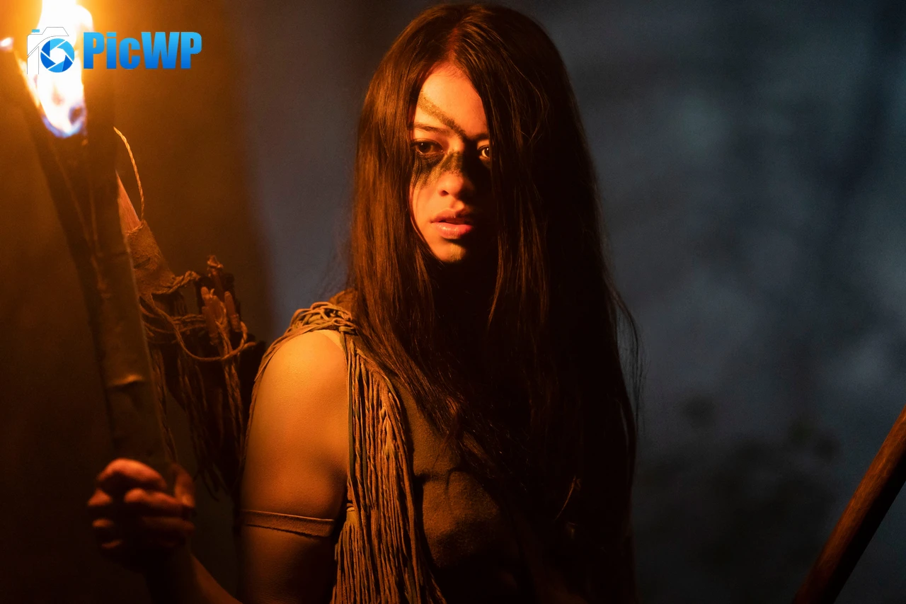 Amber Midthunder Naru 6K PC Wallpaper