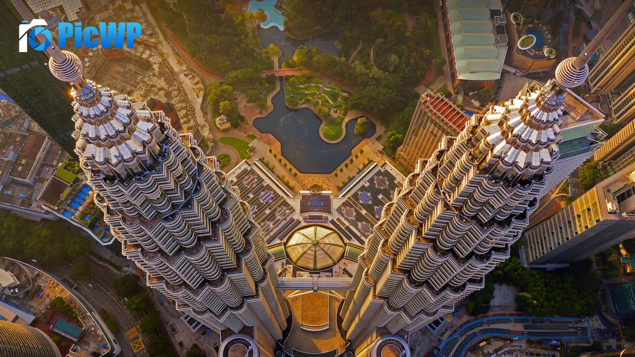 Petronas Towers Skyscrapers 4K PC Wallpaper