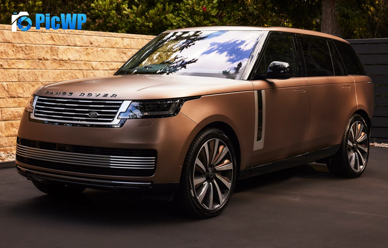 Range Rover SV Carmel Edition 2022 7K PC Wallpaper