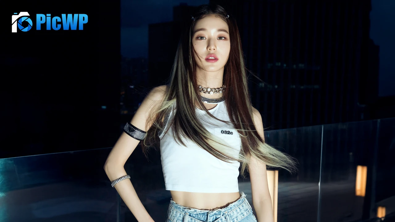 Jang Wonyoung K-pop idol 6K PC Wallpaper