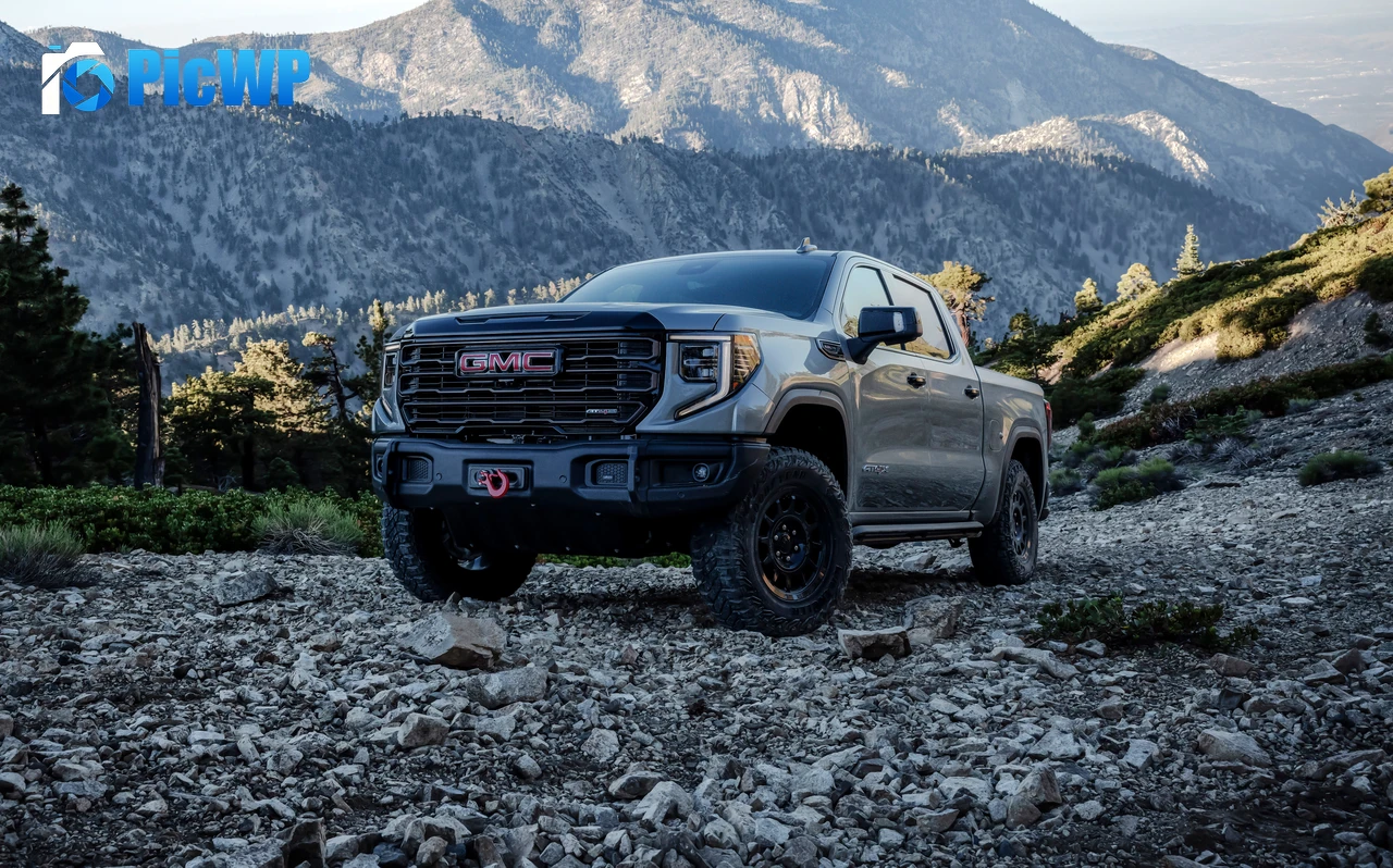 GMC Sierra AT4X Crew Cab AEV Edition 6K PC Wallpaper