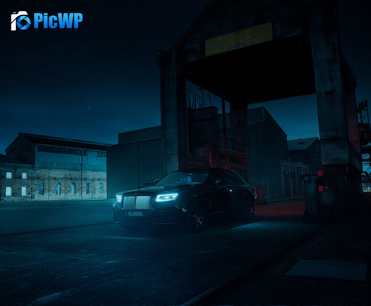 Rolls-Royce Black Badge Ghost Night 8K PC Wallpaper
