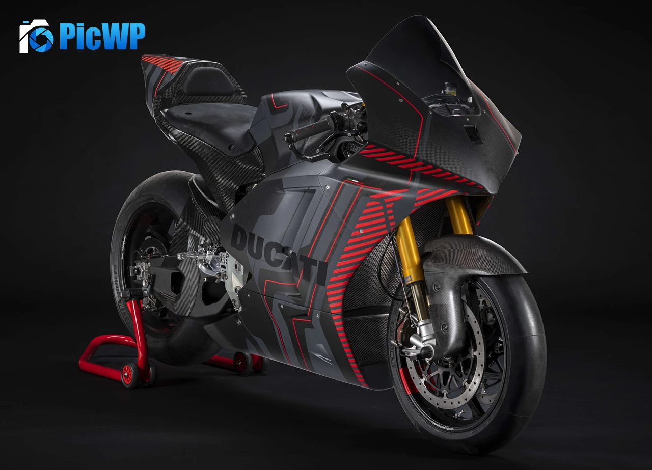 Ducati V21L MotoE 7K PC Wallpaper