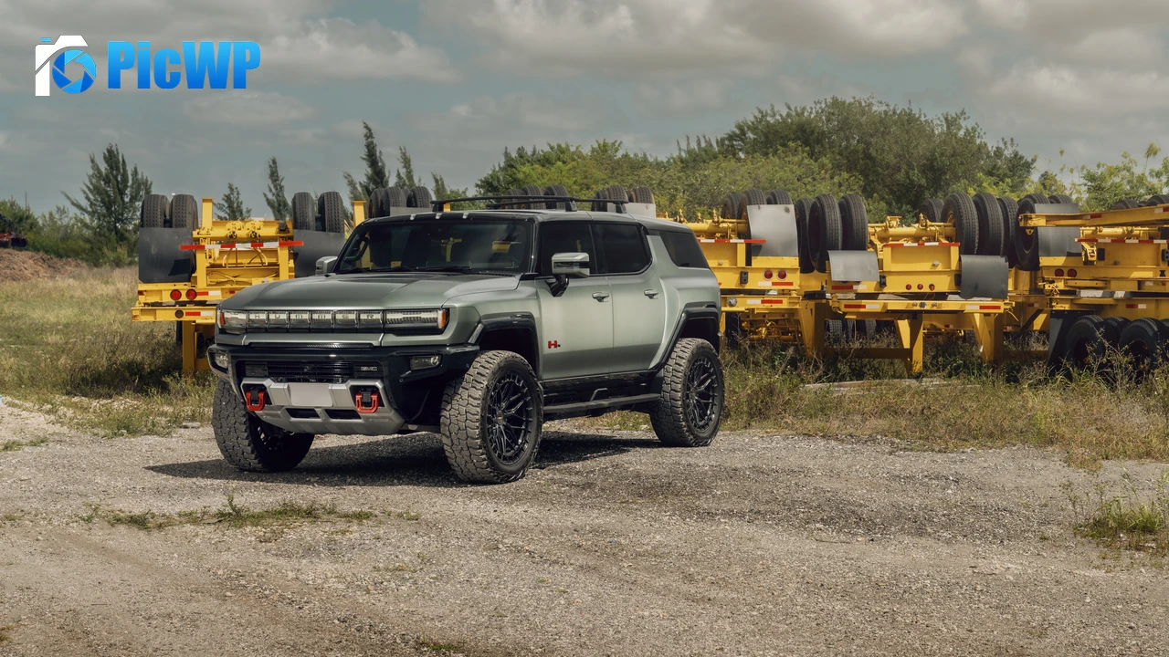 Electric GMC Hummer EV 8K PC Wallpaper