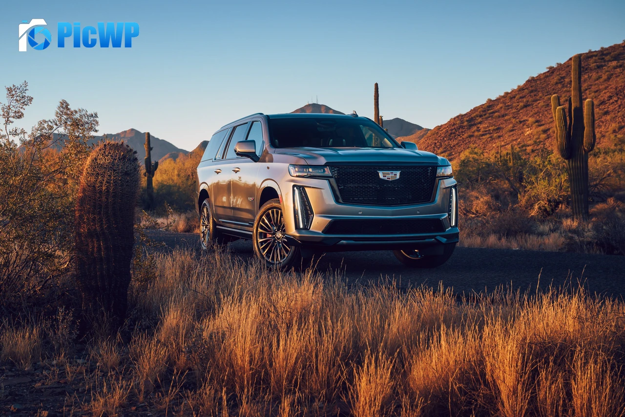 Cadillac Escalade-V ESV Luxury SUV 4K PC Wallpaper